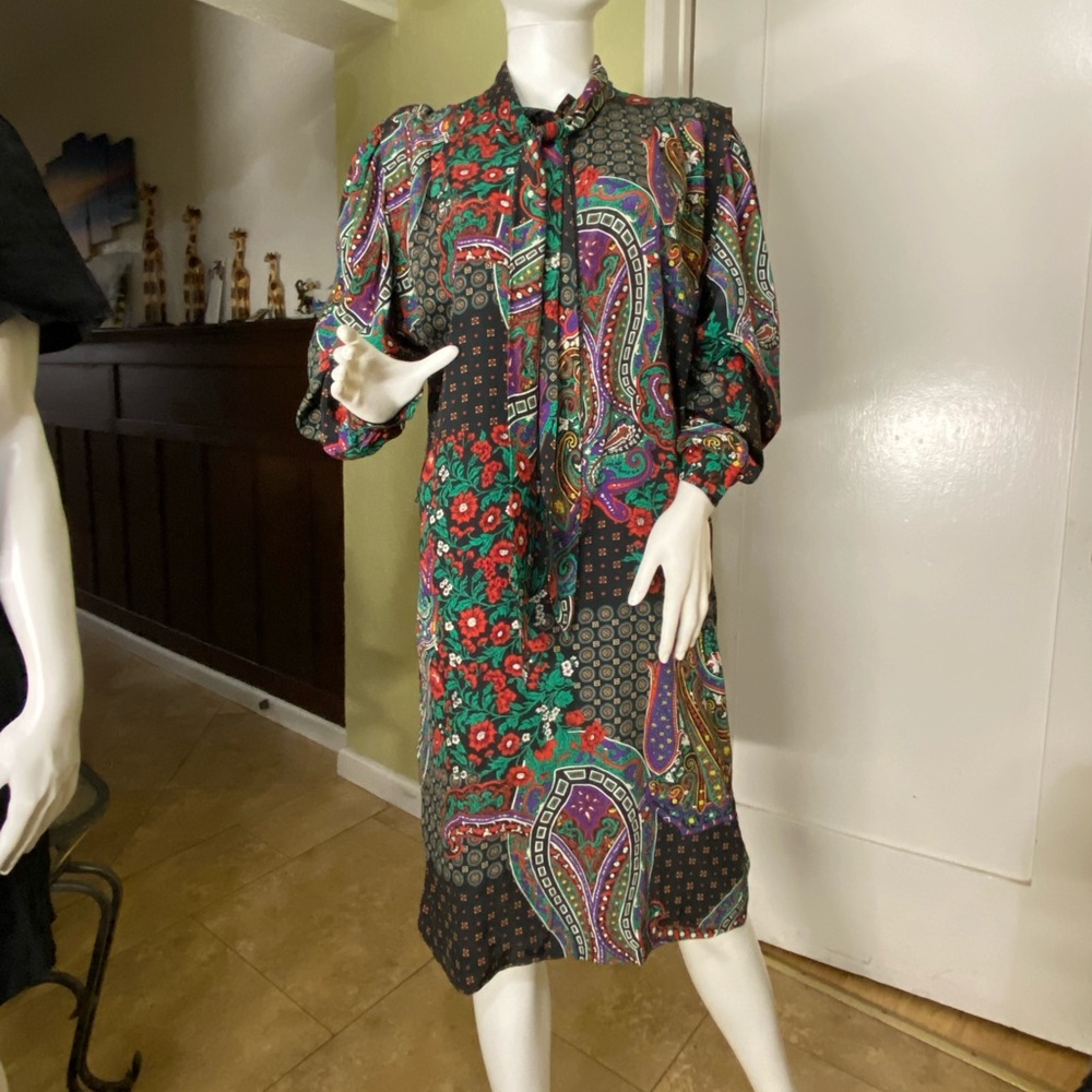 Dress Second Hand